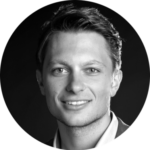 Gordon Weuste (27) is a Senior Consultant at Deloitte in the field of Strategy & Operations. Besides, he is strongly involved in various social projects around the world.